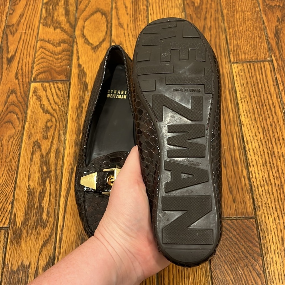 STUART WEITZMAN Crocodile Patent Leather Gold Mary Jane Buckle Loafers Size 7M - Picture 8 of 12
